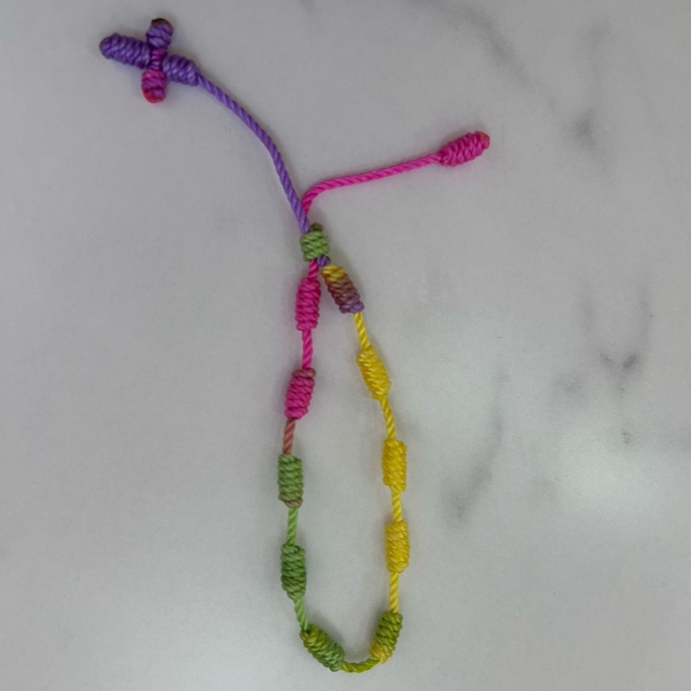 Handmade threaded cross bracelets - Picture 4 of 6
